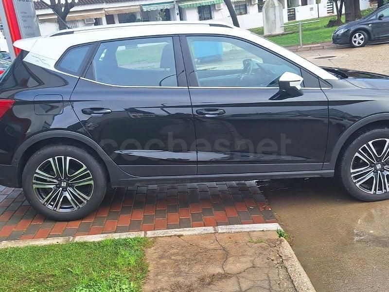 Usado Seat Arona FR 115 CV (84 kW) 2024 Negro SUV