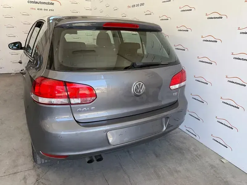 Usado VW Golf VI Advance 122 CV (89 kW) 2010 Gris / plata Utilitario