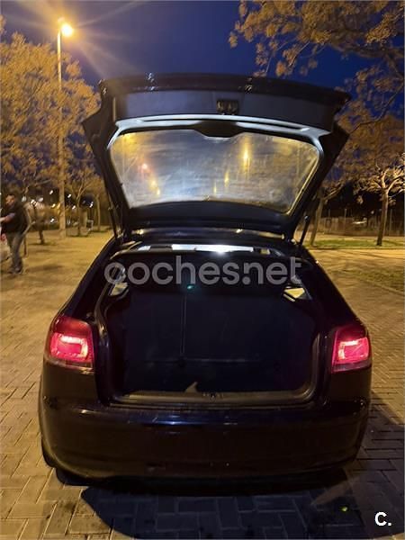 Usado Audi A3 Ambiente 105 CV (77 kW) 2005 Negro Berlina