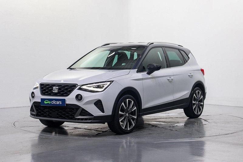 Usado Seat Arona FR 150 CV (110 kW) 2025 Blanco SUV