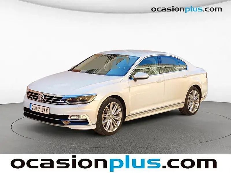 Blanco Usado 2017 VW Passat Sportline Berlina | 19.450 € (Precio justo) - Imagen 1/4