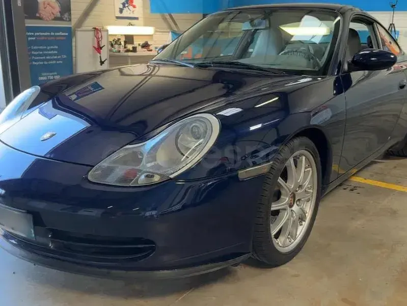 Usado Porsche 911 Carrera 4 320 CV (235 kW) 2001 Azul Coupe