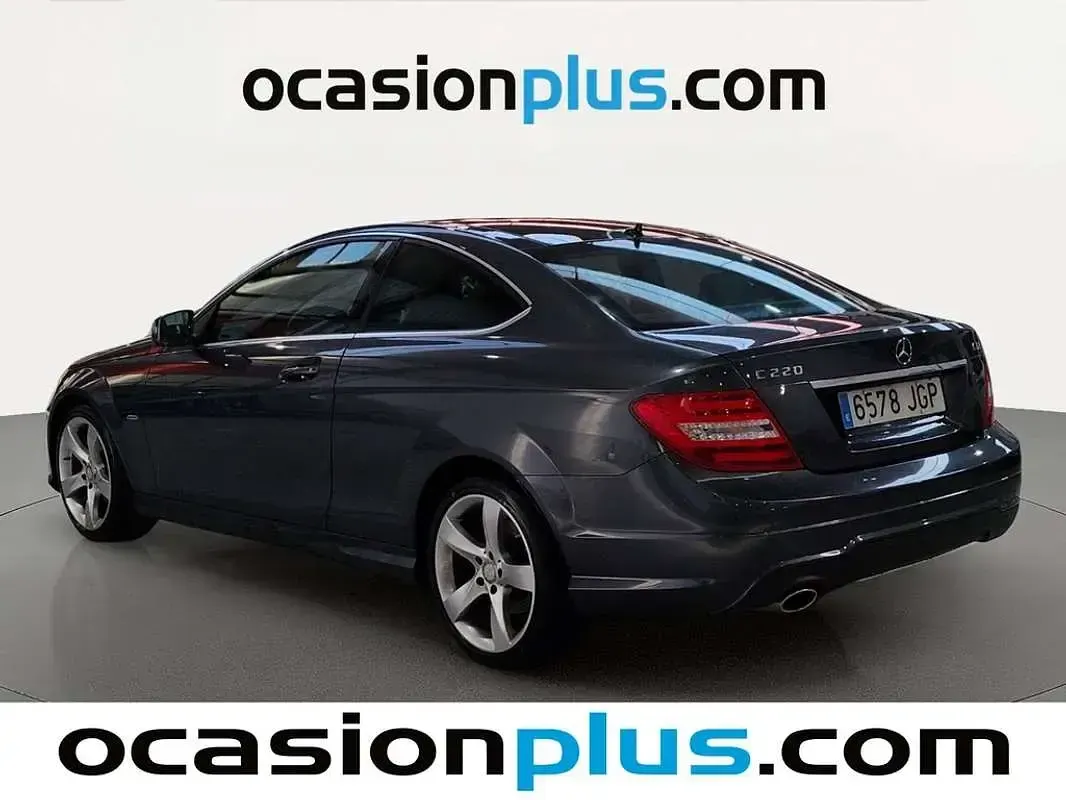 Usado Mercedes C220 170 CV (125 kW) 2015 Gris Coupe