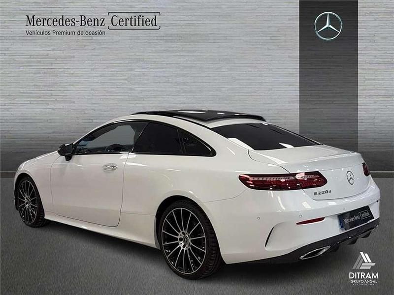Usado Mercedes E220 194 CV (142 kW) 2022 Coupe