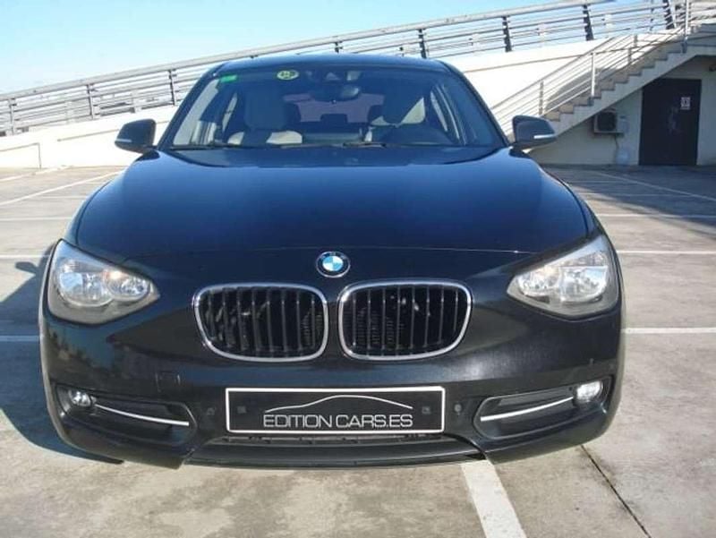 Usado BMW 116 218 CV (160 kW) 2012 Negro Utilitario