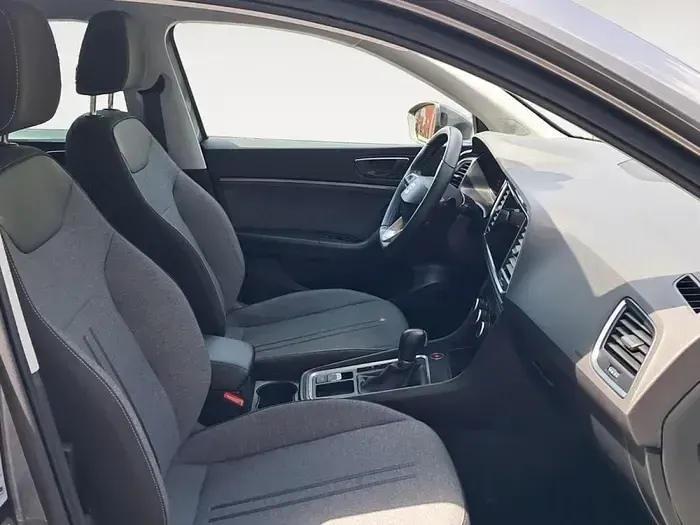 Usado Seat Ateca Style 150 CV (110 kW) 2025 Gris SUV