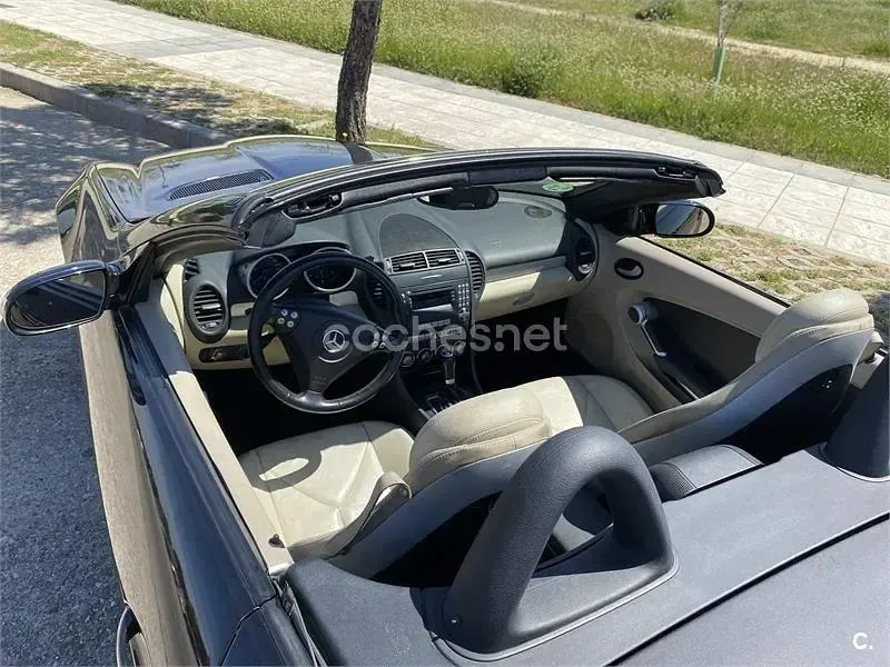 Usado Mercedes SLK280 231 CV (169 kW) 2006 Negro Descapotable