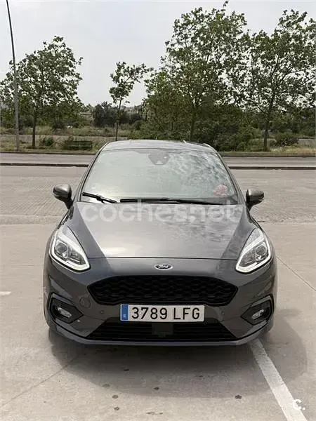 Usado Ford Fiesta ST-Line 95 CV (69 kW) 2020 Gris / plata Utilitario