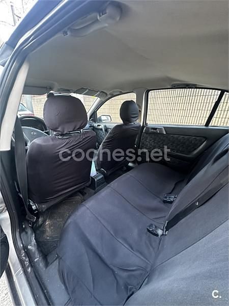 Usado Opel Astra Club 75 CV (55 kW) 2001 Gris / plata Berlina