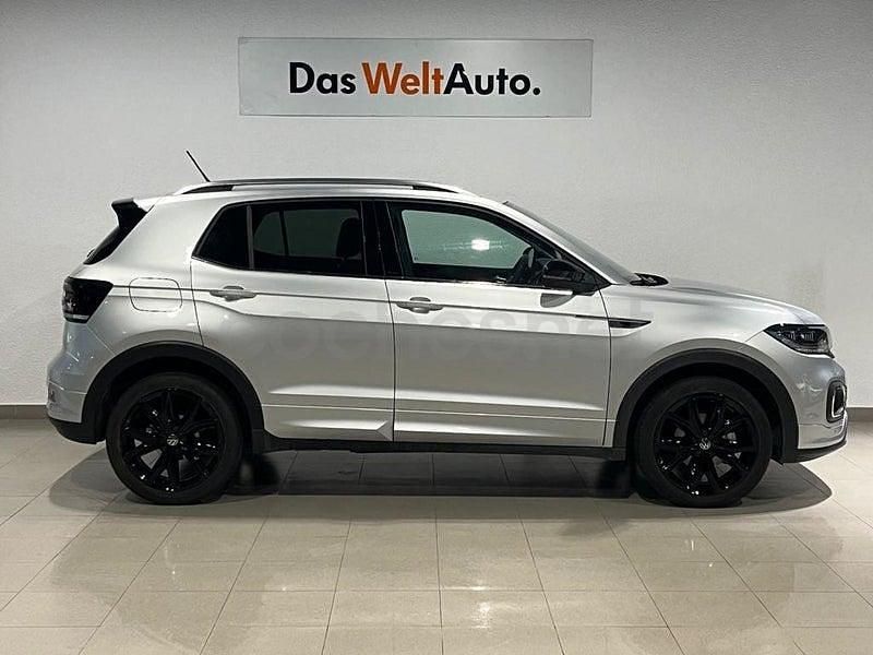 Usado VW T-Cross Sportline 110 CV (80 kW) 2023 Gris plata SUV
