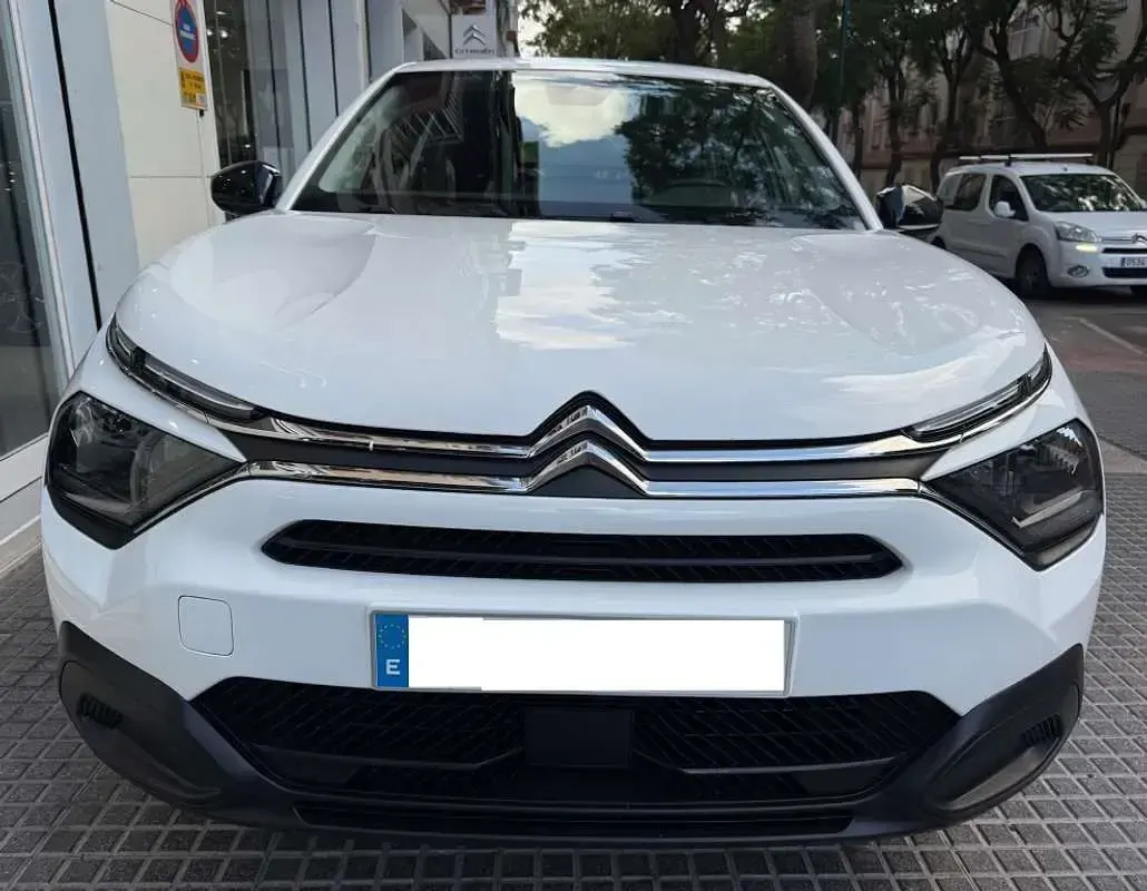 Usado Citroën C4 PureTech 131 CV (96 kW) 2024 Blanco SUV