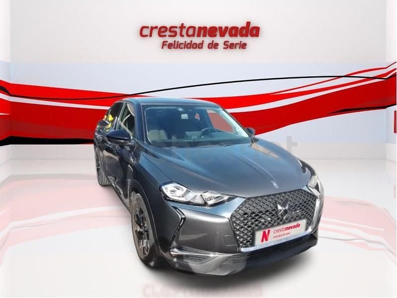 Usado DS Automobiles DS3 Crossback So Chic 110 CV (80 kW) 2021 Gris / plata SUV