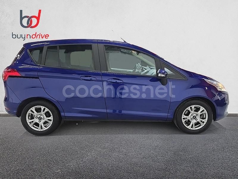 Usado Ford B-MAX Trend 100 CV (73 kW) 2018 Azul Monovolumen