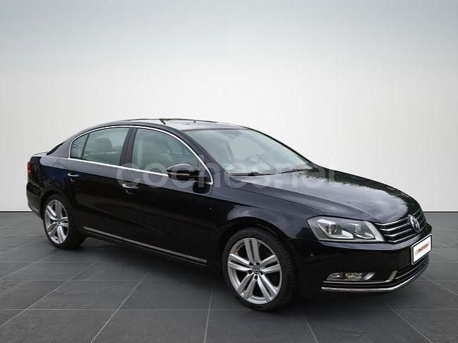 Usado VW Passat Highline 170 CV (125 kW) 2011 Negro Berlina