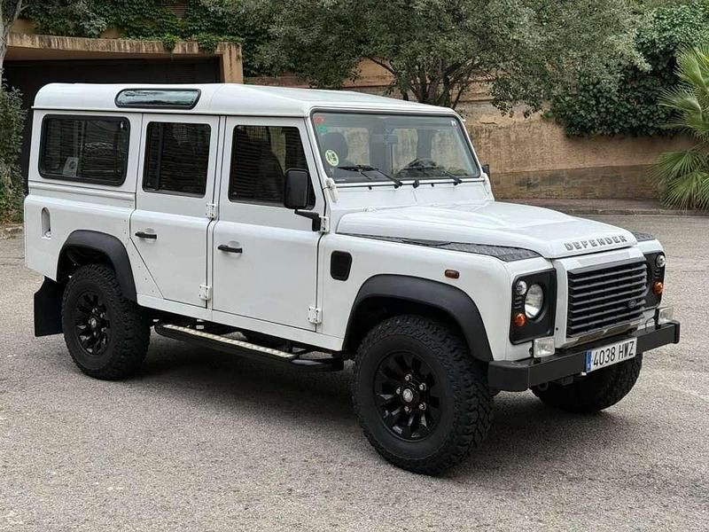 Usado Land Rover Defender SE 122 CV (89 kW) 2014 Blanco Familiar