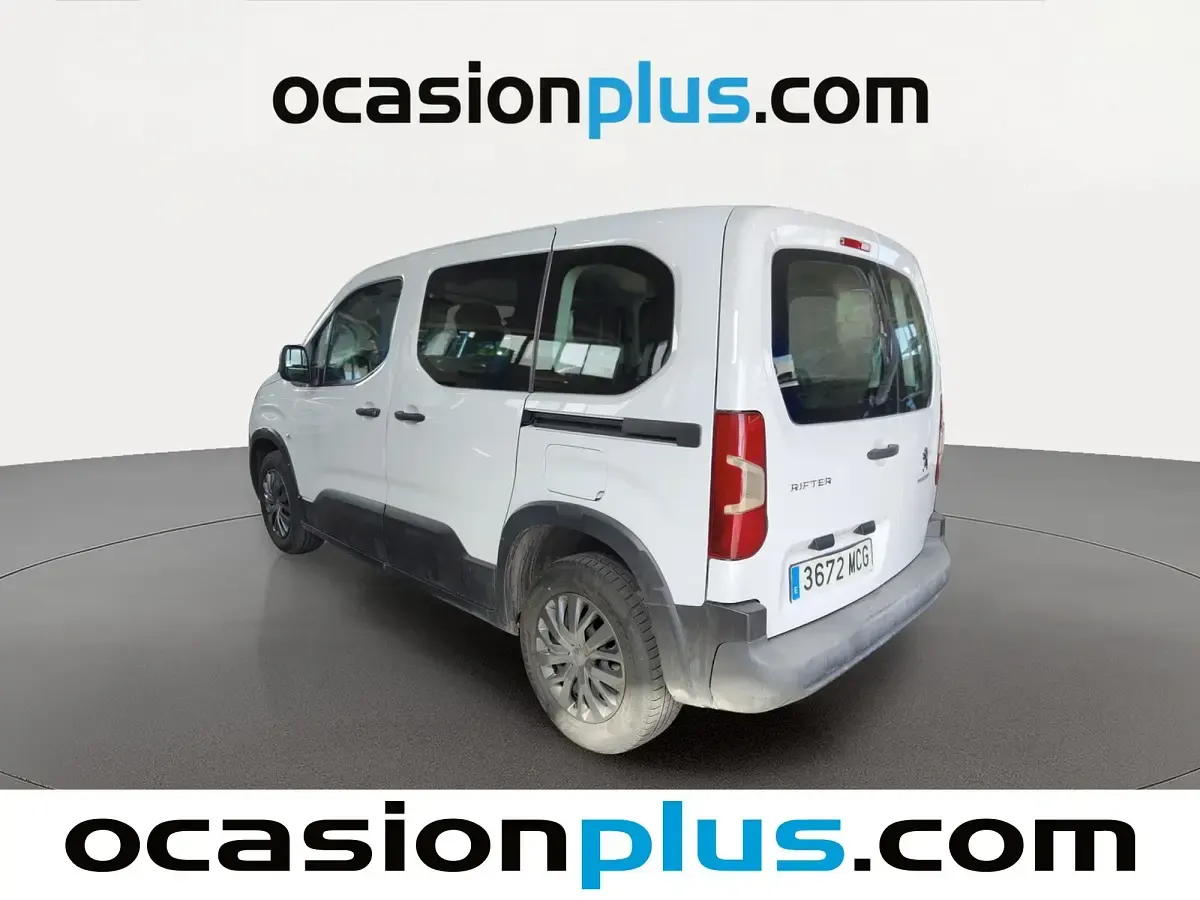 Usado Peugeot Rifter Active 102 CV (75 kW) 2022 Blanco Monovolumen