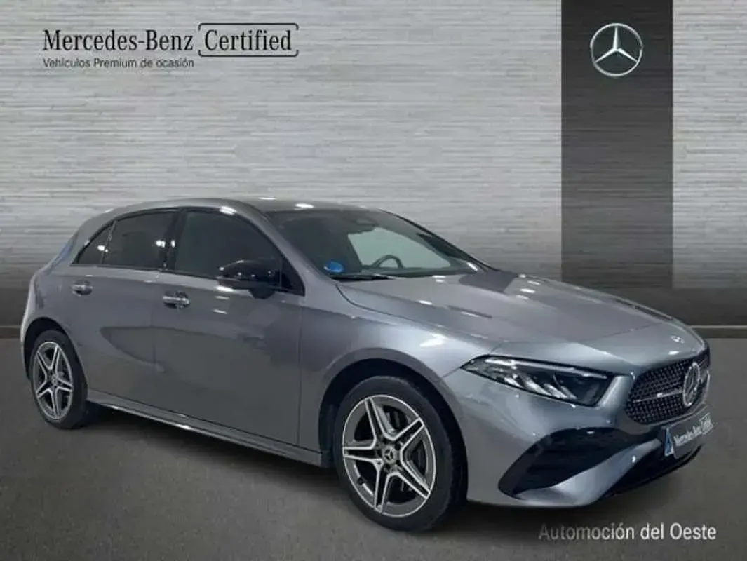 Usado Mercedes A250 218 CV (160 kW) 2025 Gris Berlina