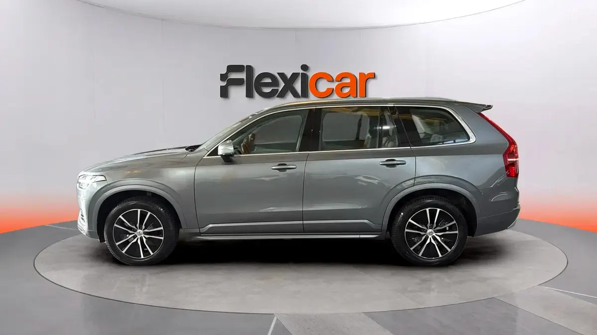 Käytetty Volvo XC90 Business Edition 235 HP (172 kW) 2020 Harmaa Katumaasturi
