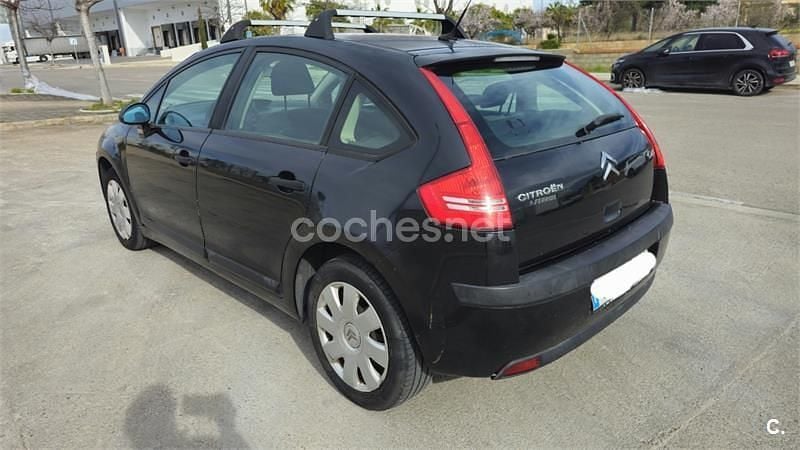 Usado Citroën C4 VTR Sport 92 CV (67 kW) 2005 Negro Berlina