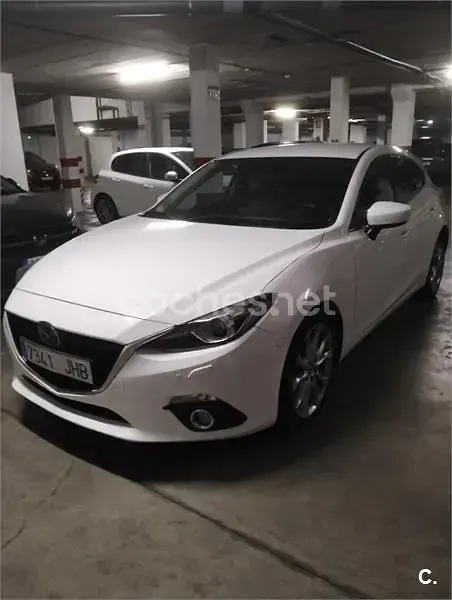 Usado Mazda 3 Luxury 150 CV (110 kW) 2015 Blanco Berlina