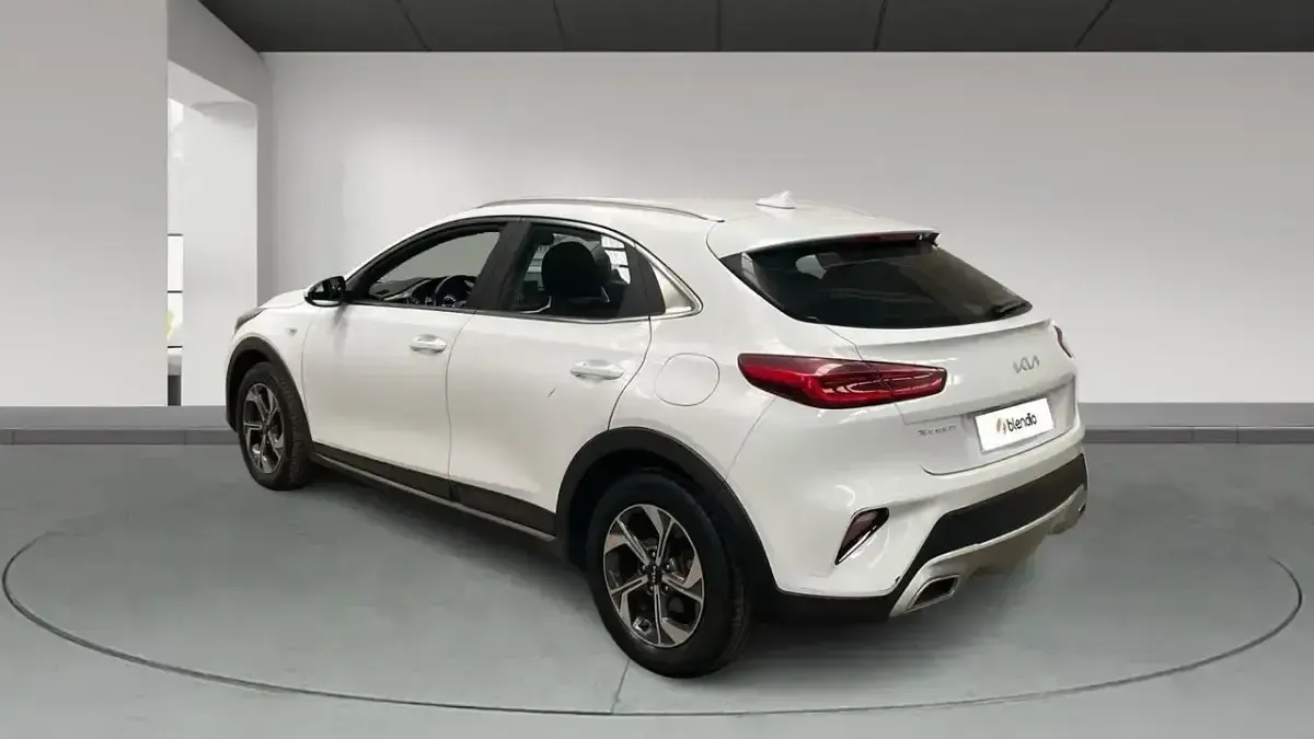 Usado Kia XCeed 120 CV (88 kW) 2022 Blanco SUV