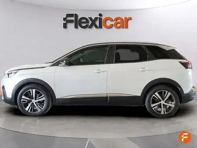 Usado Peugeot 3008 Allure 130 CV (95 kW) 2018 Blanco SUV