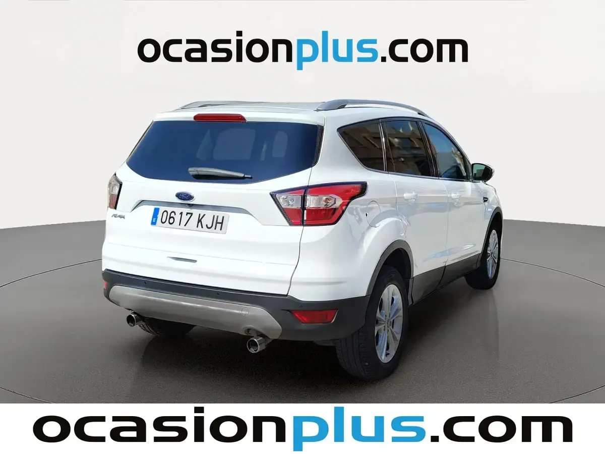 Usado Ford Kuga Titanium 120 CV (88 kW) 2018 Blanco SUV