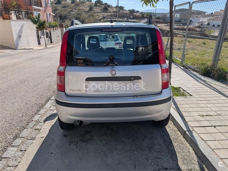 Usado Fiat Panda Dynamic 69 CV (50 kW) 2011 Gris / plata Utilitario