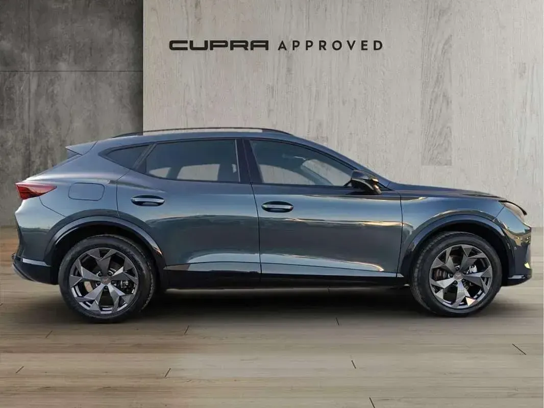 Usado Cupra Formentor 204 CV (150 kW) 2025 Gris SUV