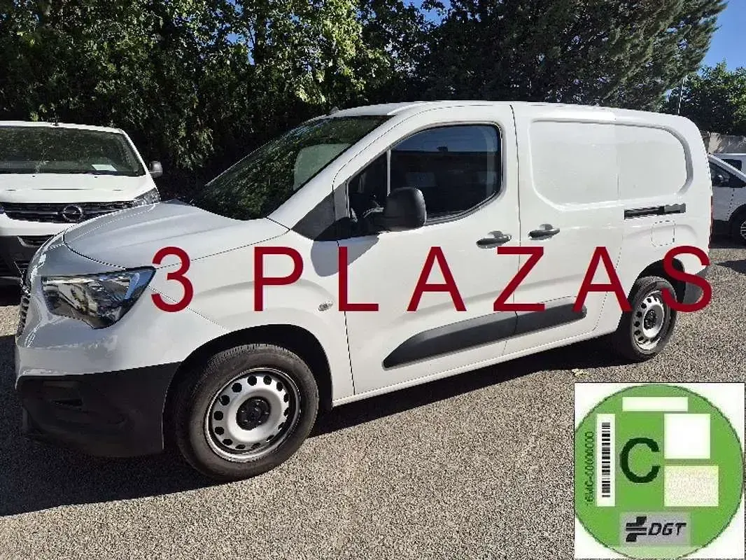 Usado Opel Combo S 100 CV (73 kW) 2021 Blanco Monovolumen