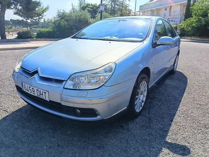 Usado Citroën C5 138 CV (101 kW) 2006 Gris / plata Berlina