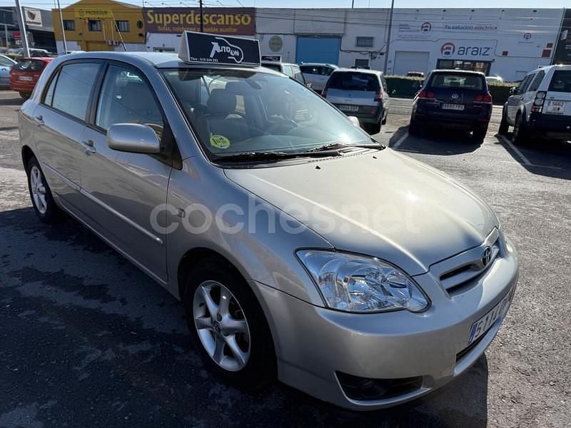 Gris / plata Usado 2006 Toyota Corolla Sol Berlina | 4999 € (Precio justo) - Imagen 1/4