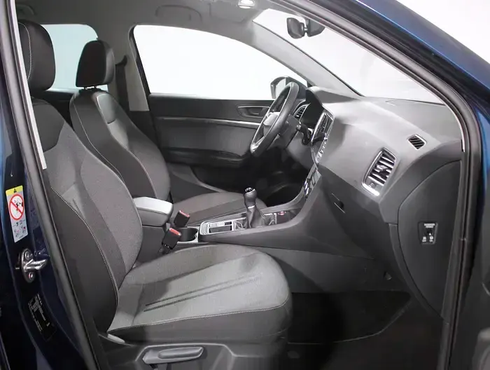 Usado Seat Ateca Style 110 CV (80 kW) 2022 Azul SUV