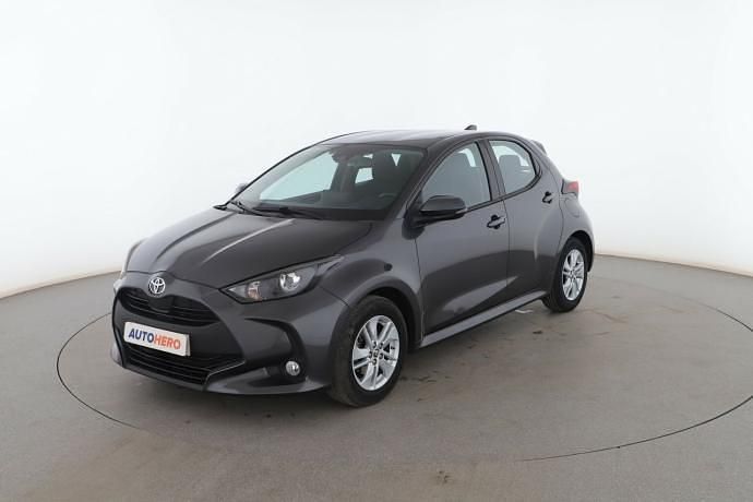 Negro Usado 2022 Toyota Yaris Edition Berlina | 16.599 € (Precio justo) - Imagen 1/3