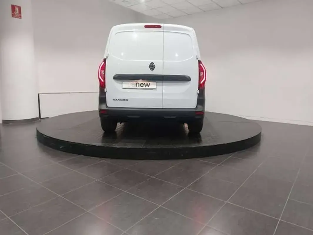 Usado Renault Kangoo 95 CV (69 kW) 2026 Blanco Monovolumen