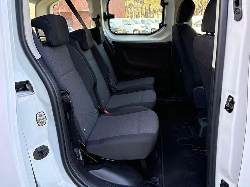 Usado Peugeot Rifter Access 99 CV (72 kW) 2020 Blanco Monovolumen