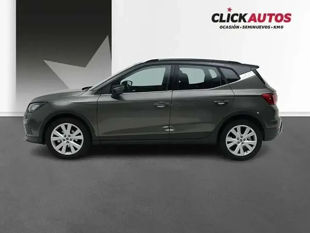 Usado Seat Arona 116 CV (85 kW) 2025 Gris SUV