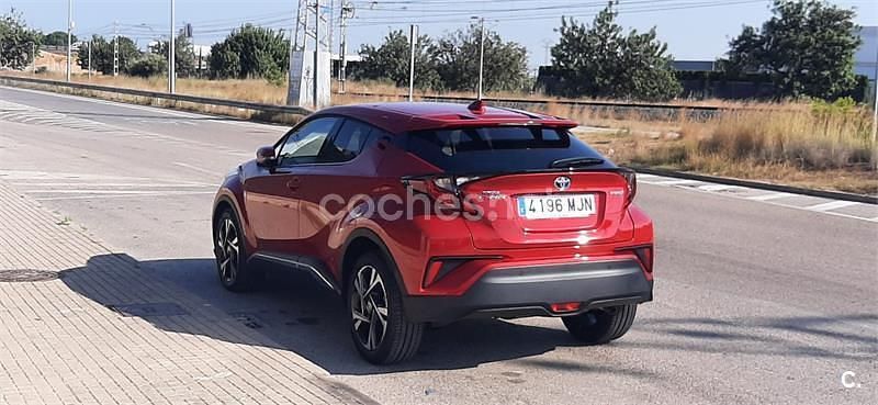 Usado Toyota C-HR Advance 122 CV (89 kW) 2023 Rojo SUV