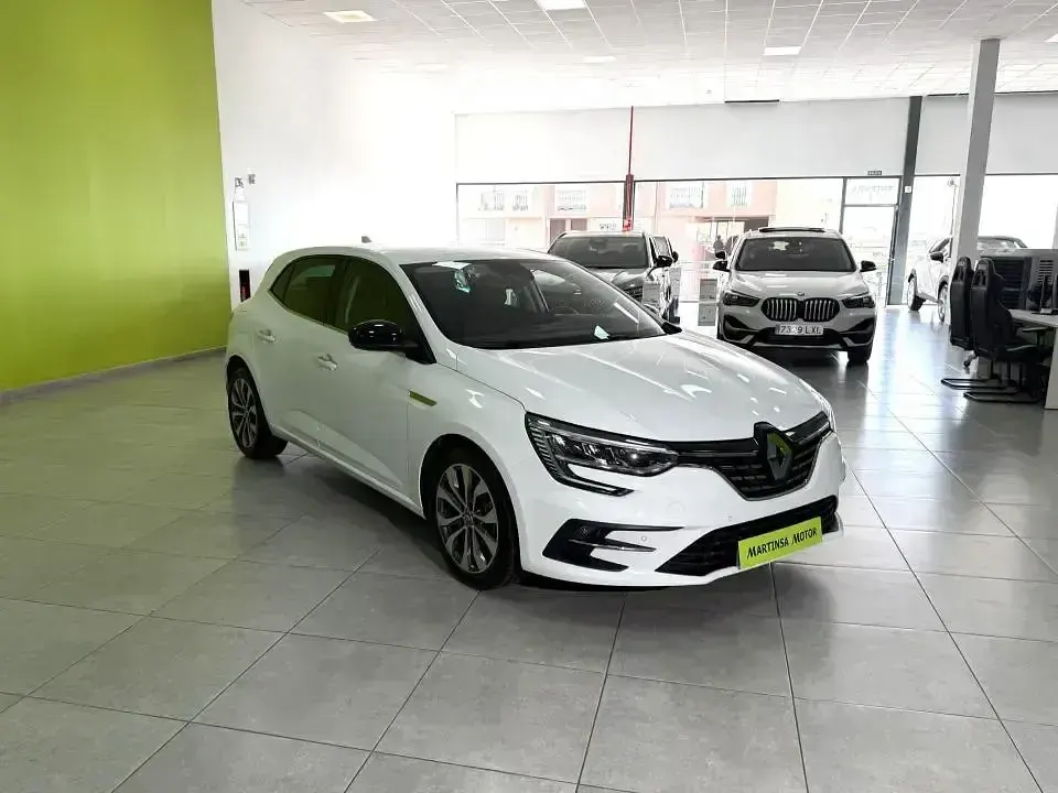 Usado Renault Mégane II Equilibre 140 CV (102 kW) 2023 Blanco Berlina