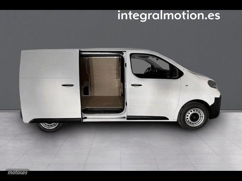 Usado Citroën Jumpy 120 CV (88 kW) 2024 Blanco Monovolumen