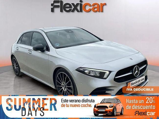 Gris / plata Usado 2021 Mercedes A180 Berlina | 27.490 € (Un poco caro) - Imagen 1/4