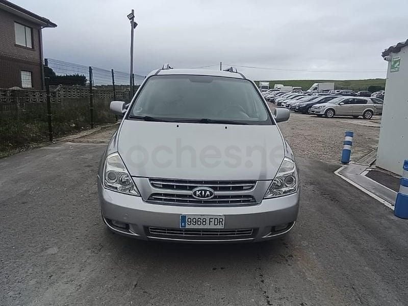 Usado Kia Carnival EX 185 CV (136 kW) 2006 Gris / plata Monovolumen