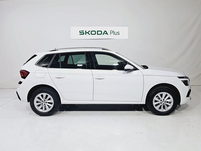 Usado Skoda Kamiq 110 CV (80 kW) 2022 Blanco SUV