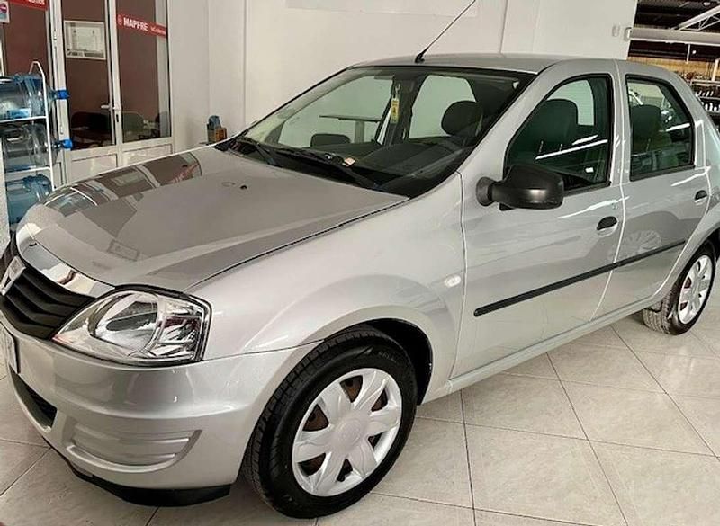 Usado Dacia Logan Ambiance 75 CV (55 kW) 2010 Gris Berlina
