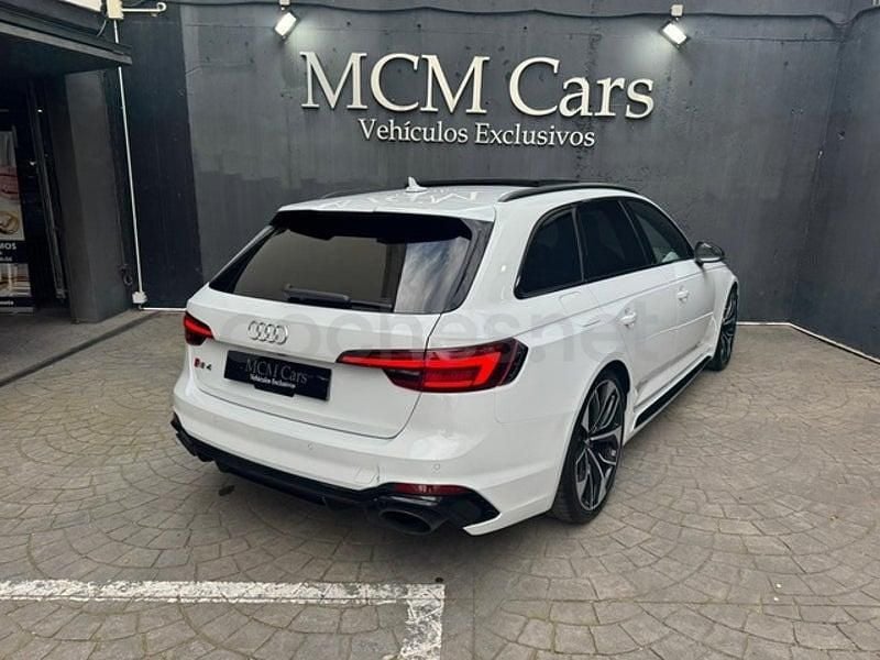 Usado Audi RS4 Design 450 CV (330 kW) 2018 Blanco Familiar