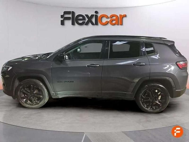 Usado Jeep Compass 131 CV (96 kW) 2022 Negro SUV