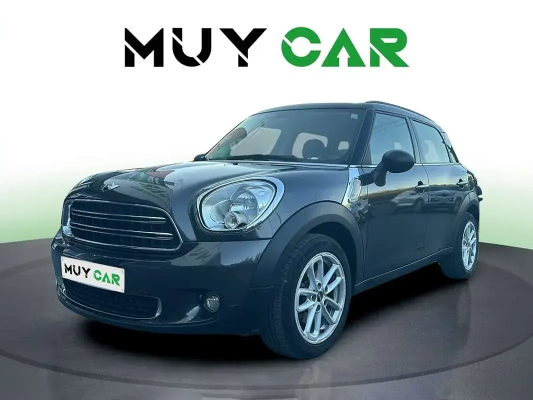 Usado Mini One D Countryman 90 CV (66 kW) 2017 Gris SUV