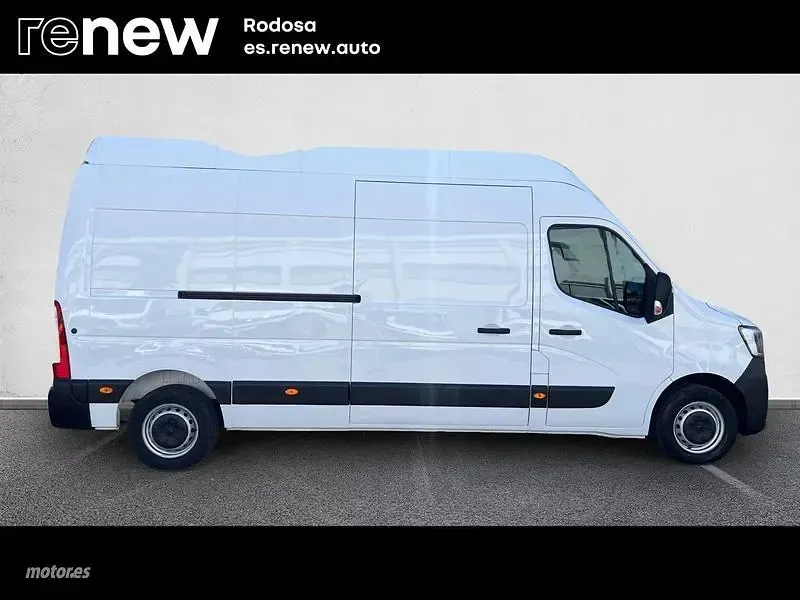 Usado Renault Master 130 CV (95 kW) 2023 Blanco Monovolumen
