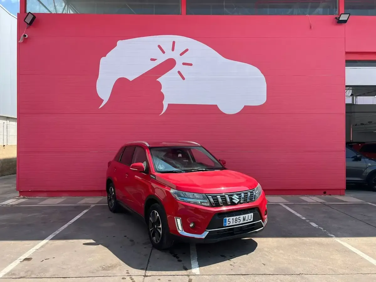 Usado Suzuki Vitara GLX 129 CV (94 kW) 2023 Rojo SUV