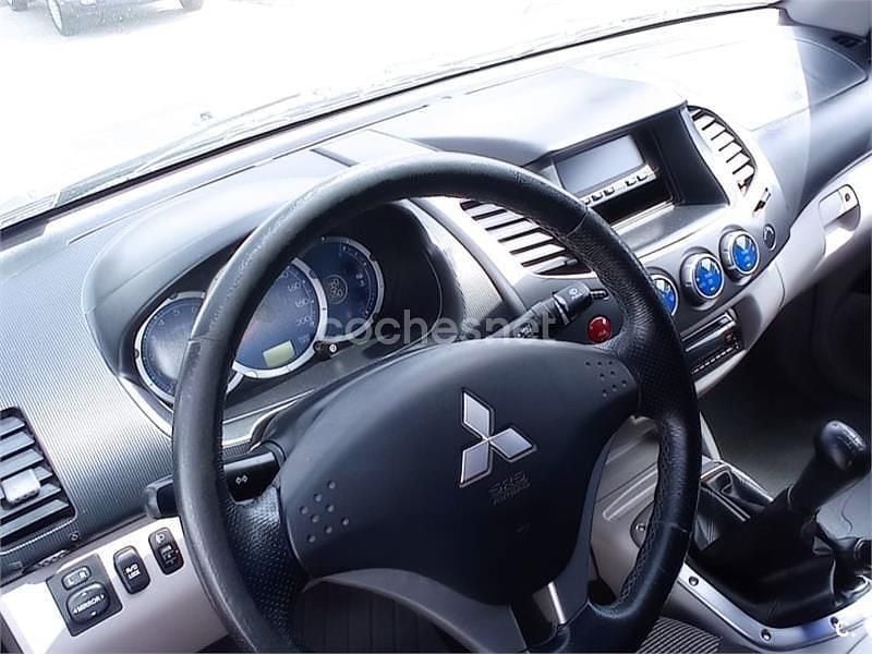 Usado Mitsubishi L200 Intense 167 CV (122 kW) 2007 Azul Pickup/Camioneta